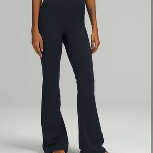 Lululemon Womens navy groove super high rise flared pant nulu 6